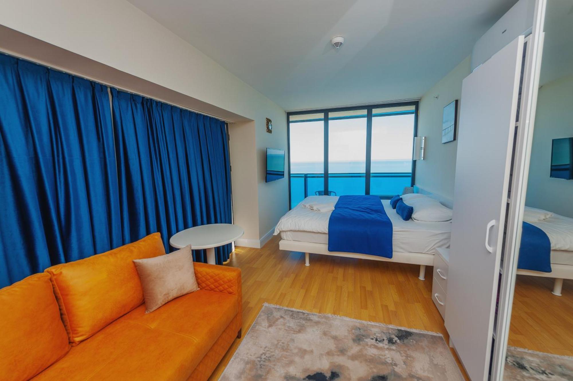 Hotel Black Sea Luxury Towers Batumi Exterior foto